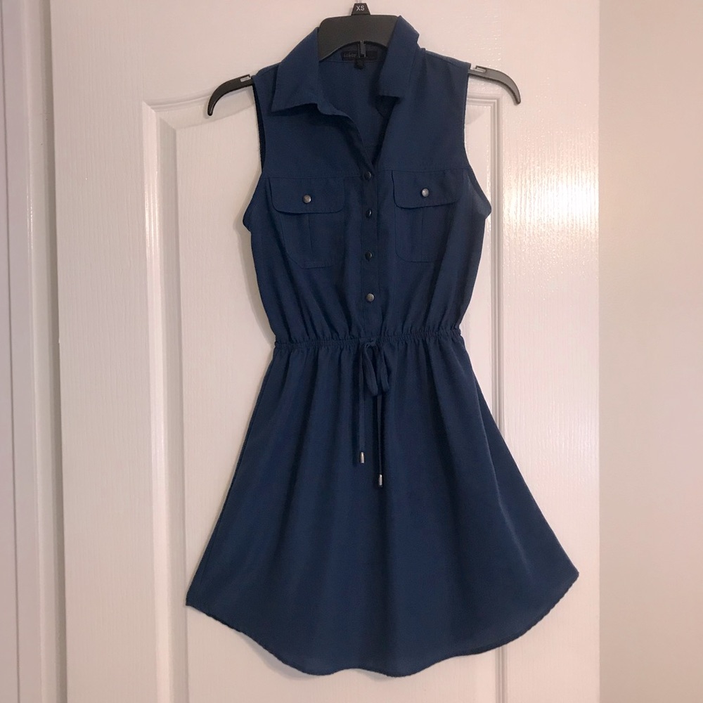 Bebop Women’s Blue Sleeveless Dress.  Buttons in Front, Elastic Waist. Size XS